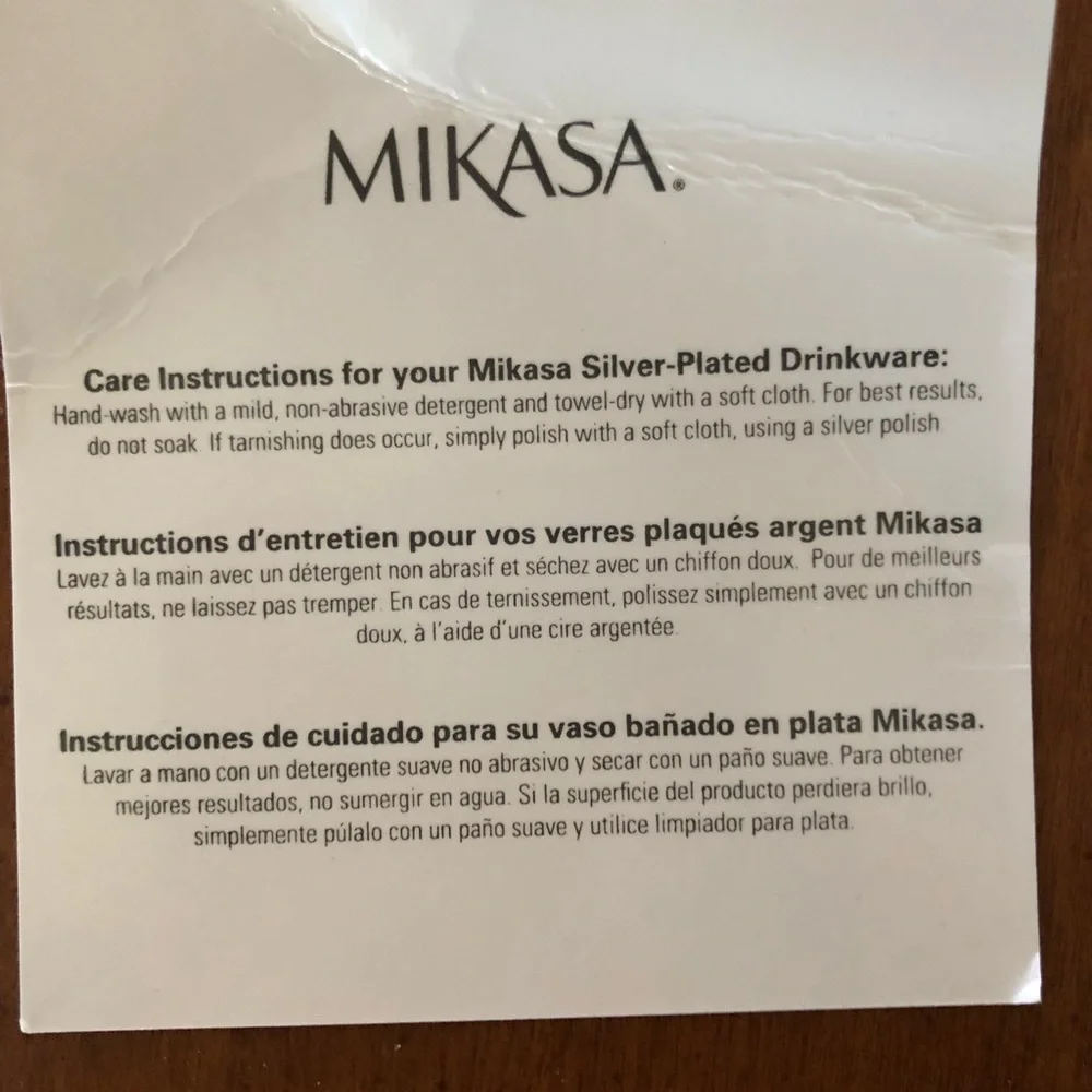 MIKASA 18oz. Hammered stemless silver plated wine goblet